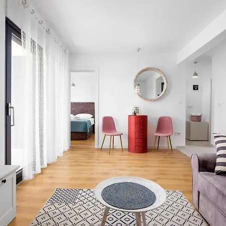 Апартаменты Mare's 2