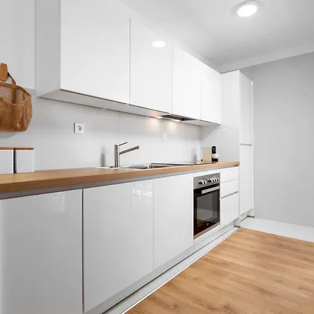 アパート Mare's 2 *